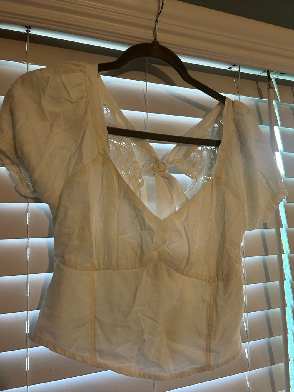 Hollister White Lace-Back Cropped Blouse
